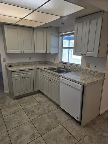 $1,950 | 2106 Darlington Oak Drive, Seffner, FL 33584