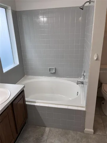 $1,995 | 2106 Darlington Oak Drive, Seffner, FL 33584