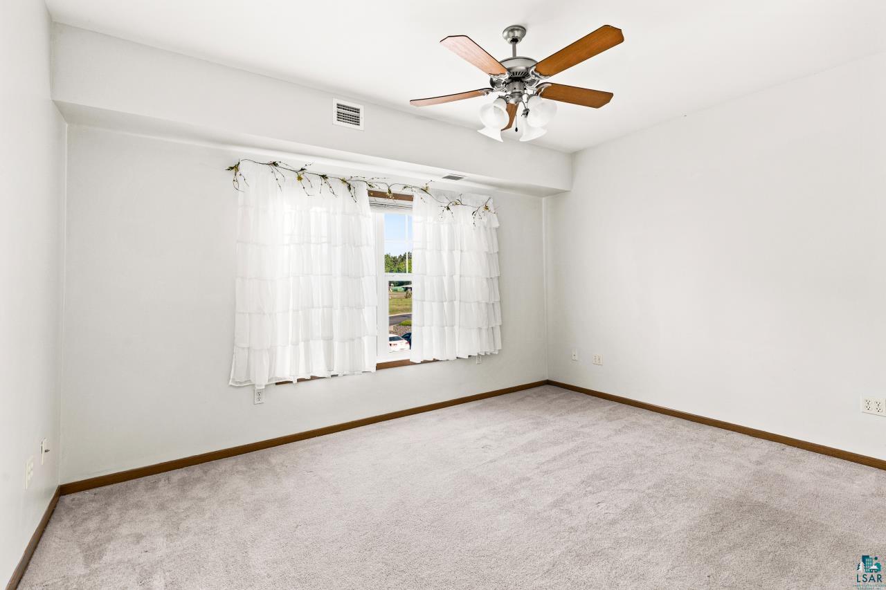 4042 Haines Road, Unit 205 Duluth, MN 55811 - Photo 14 of 40