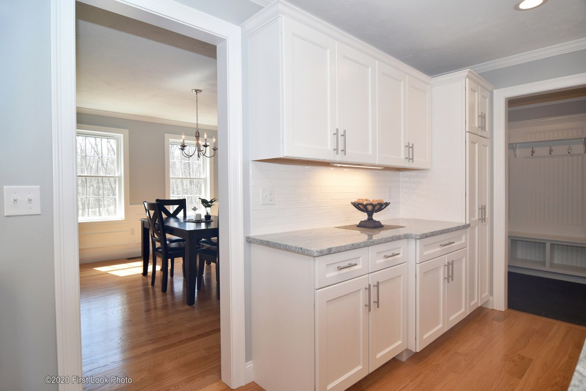 24 Lantern Road Lincoln, RI 02865 - Photo 11 of 40 Gallery Image 11
