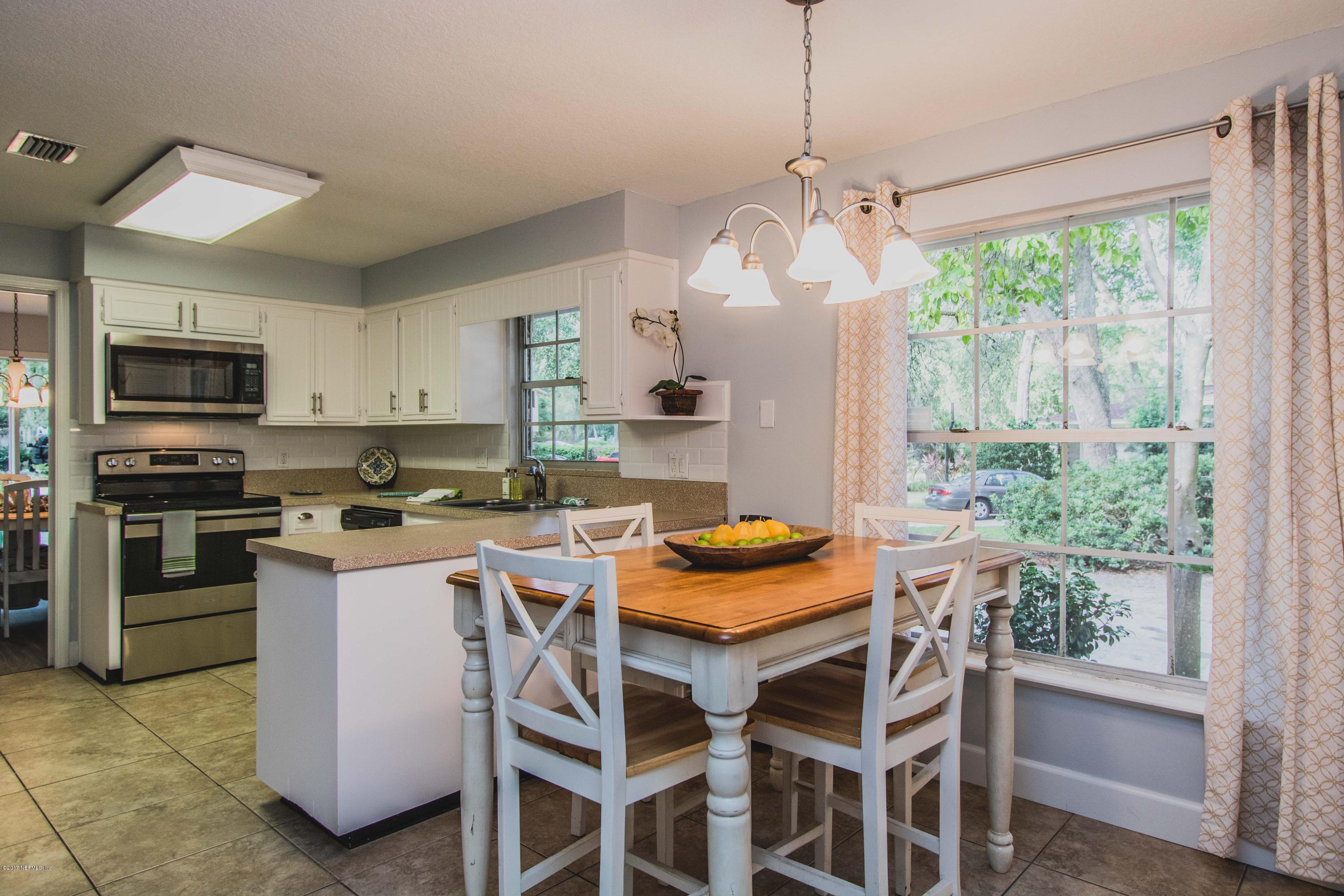2582 Paces Ferry Road North Orange Park, FL 32073 - Photo 8 of 21 Breakfast nook
