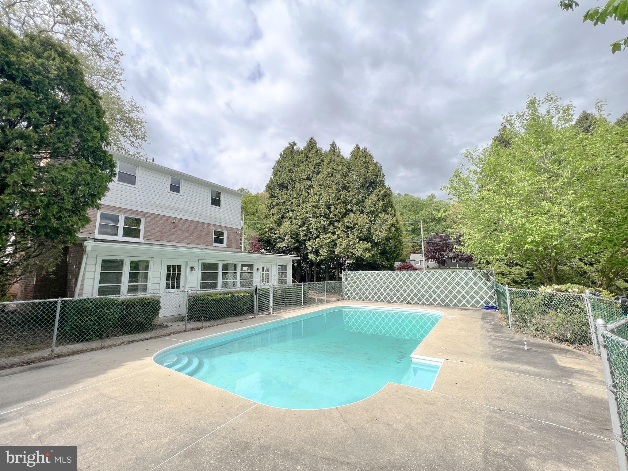 530 Sycamore Road Bally, PA 19503 - Photo 26 of 34