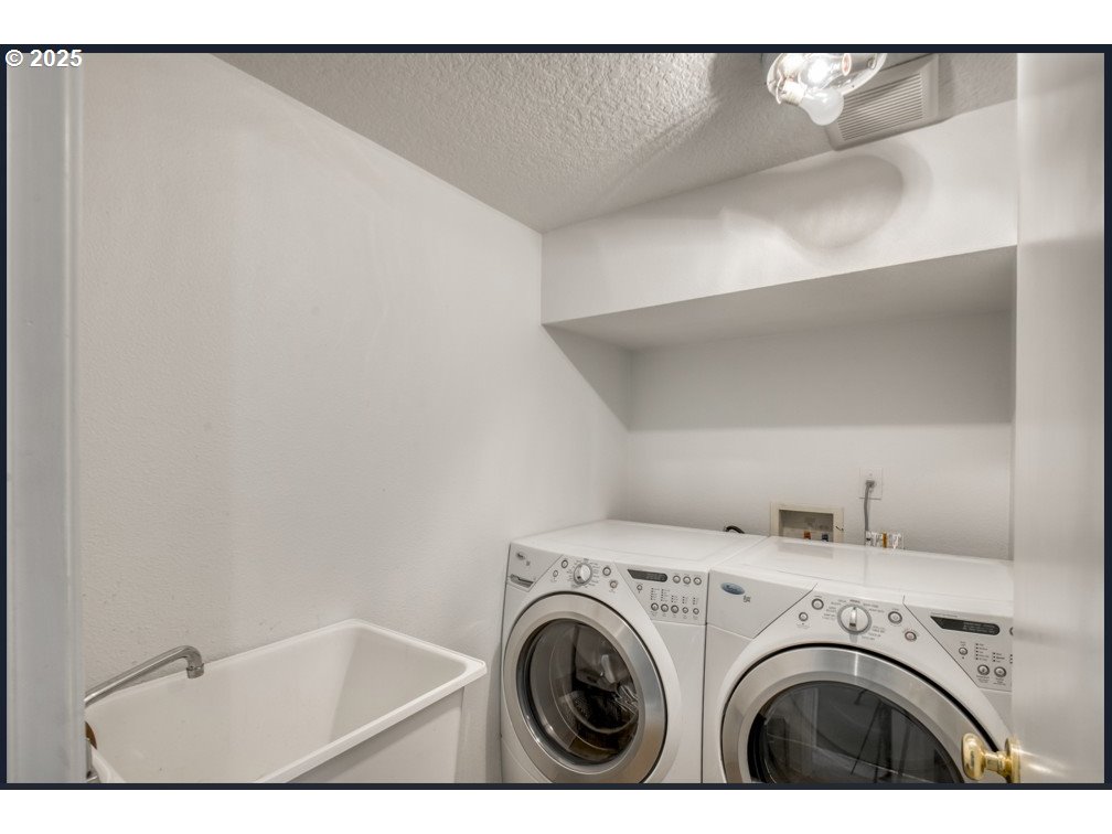 3406 Northeast 79th Avenue Portland, OR 97213 - Photo 21 of 30 Laundry