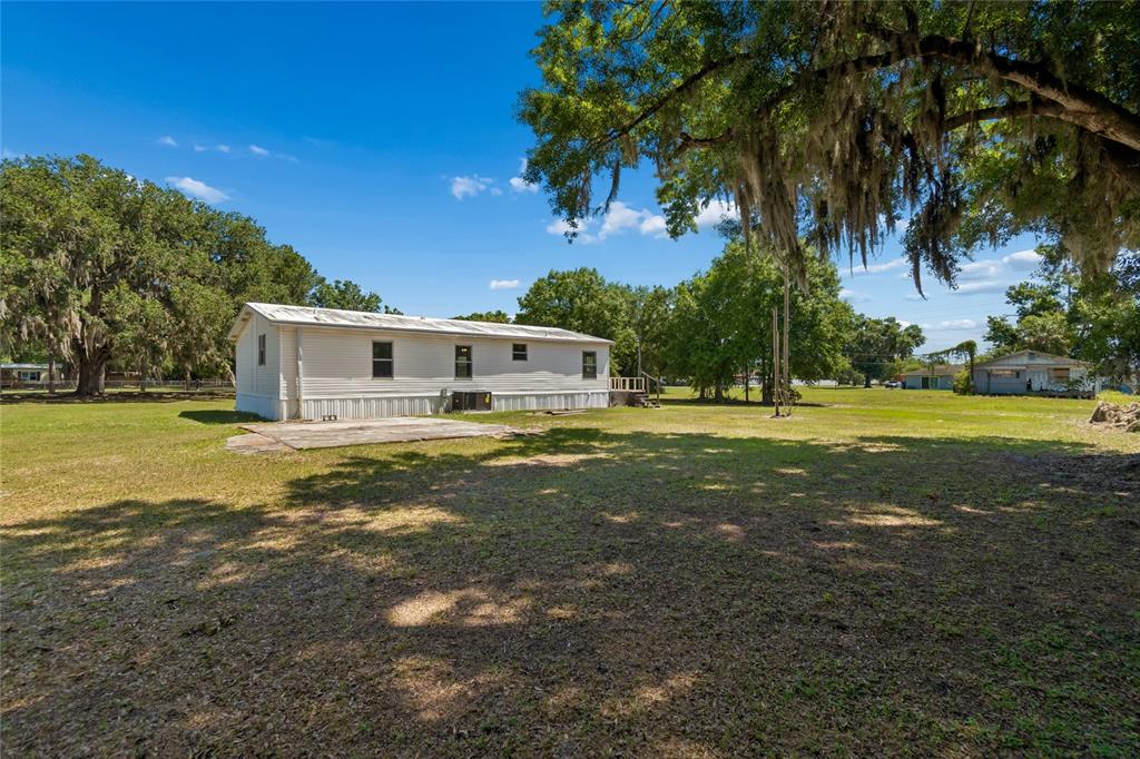 1710 Cowart Road Plant City, FL 33567 - Photo 40 of 53