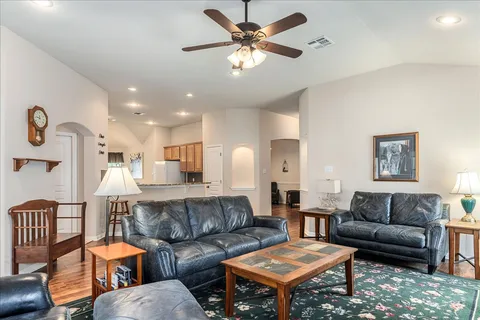 $420,000 | 1505 Discovery Boulevard, Cedar Park, TX 78613