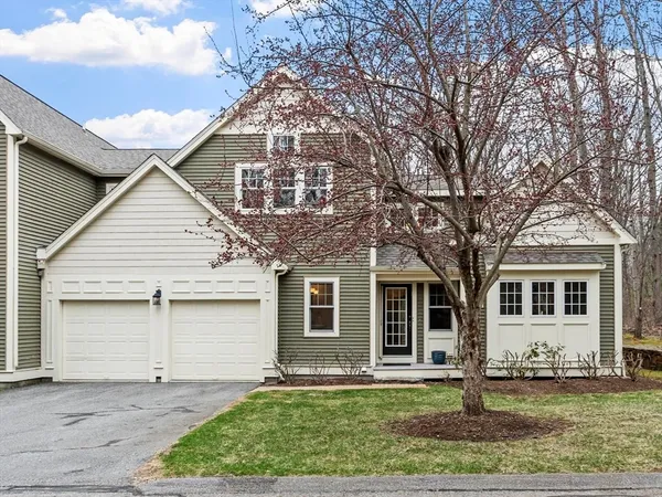 $799,900 | 8 McNeil Circle, Unit 8, Hopkinton, MA 01748