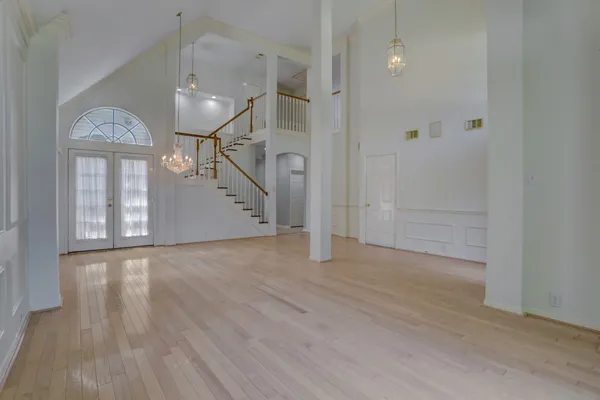$2,650 | 14019 Lake Trail Drive, Sugar Land, TX 77498