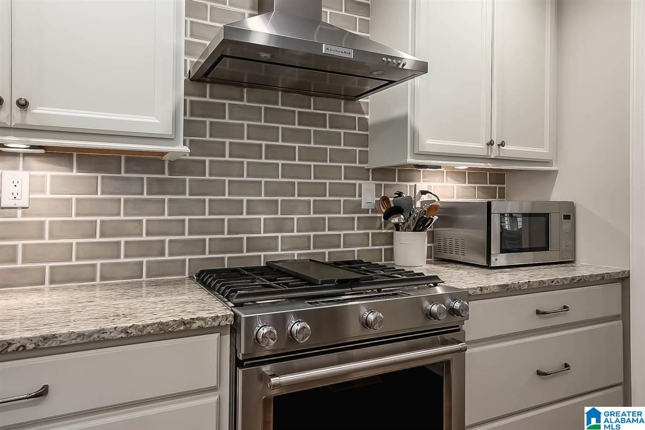 911 Redfern Trail Birmingham, AL 35209 - Photo 7 of 20
