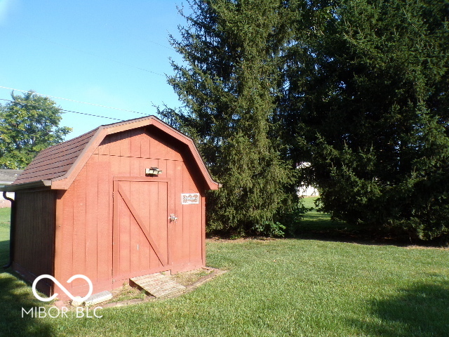 908 South Main Street Brownstown, IN 47220 - Photo 15 of 16