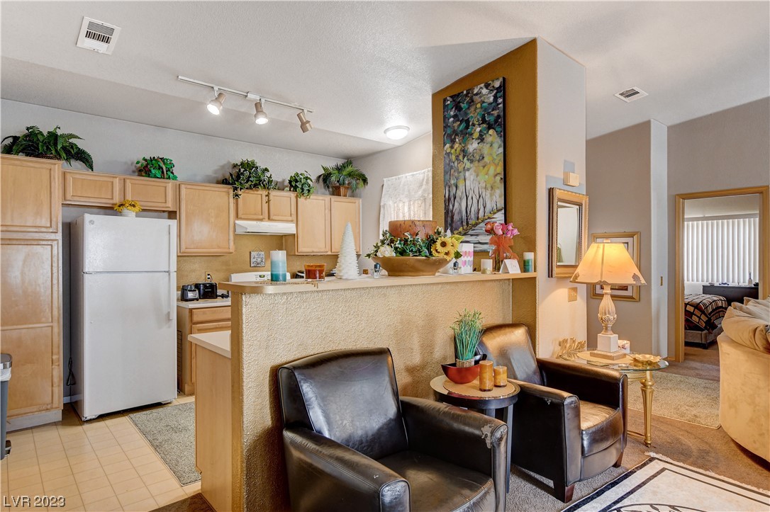 8725 West Flamingo Road, Unit 207 Las Vegas, NV 89147 - Photo 12 of 40 Gallery Image 12