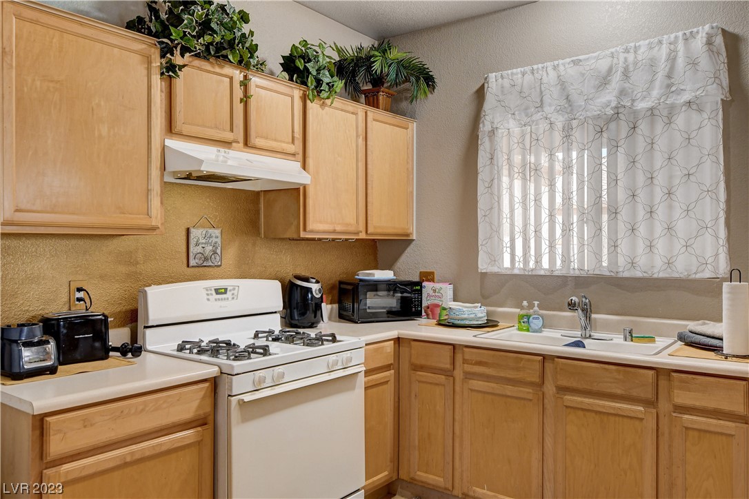 8725 West Flamingo Road, Unit 207 Las Vegas, NV 89147 - Photo 13 of 40 Gallery Image 13