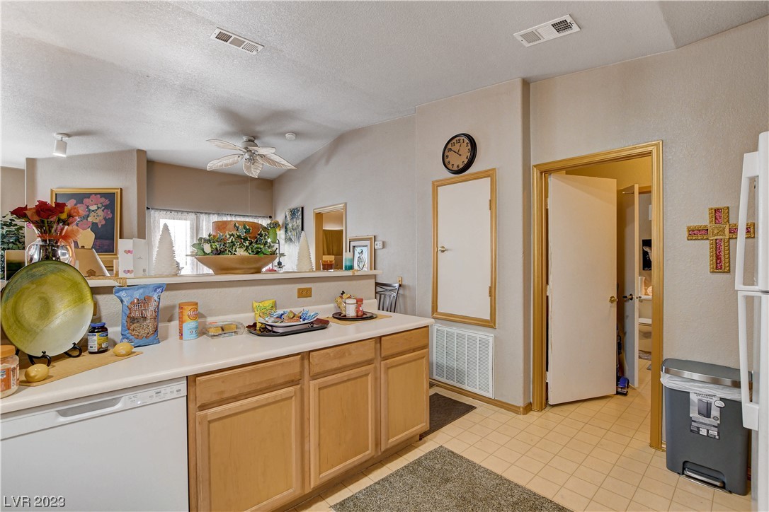 8725 West Flamingo Road, Unit 207 Las Vegas, NV 89147 - Photo 17 of 40 Gallery Image 17