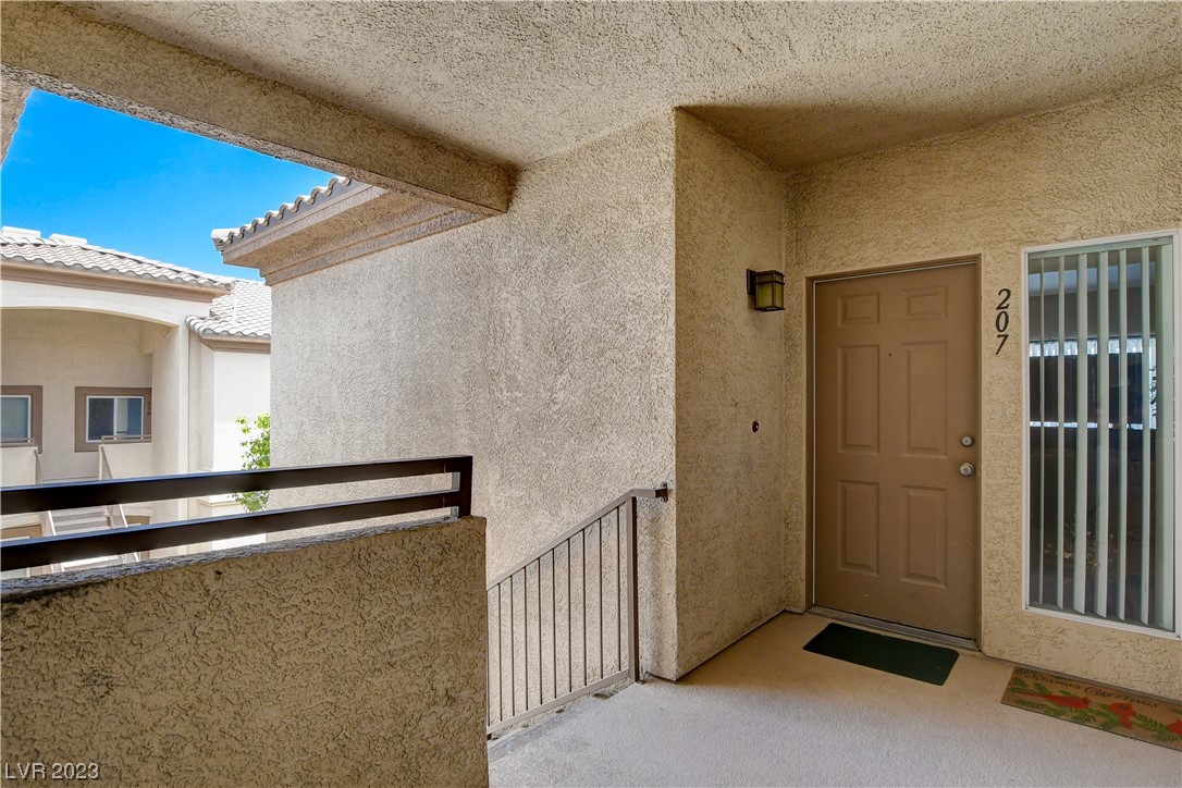 8725 West Flamingo Road, Unit 207 Las Vegas, NV 89147 - Photo 2 of 40 Gallery Image 2