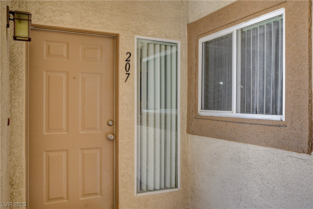 8725 West Flamingo Road, Unit 207 Las Vegas, NV 89147 - Photo 3 of 40 Gallery Image 3