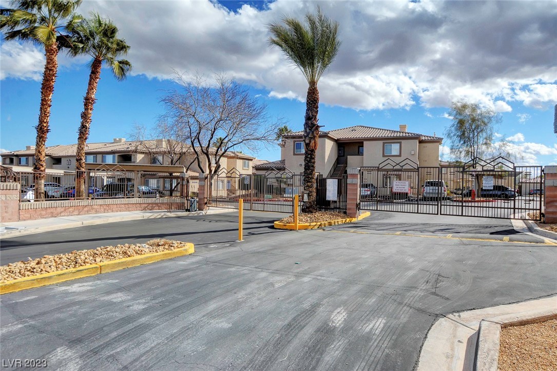 8725 West Flamingo Road, Unit 207 Las Vegas, NV 89147 - Photo 37 of 40 Gallery Image 37