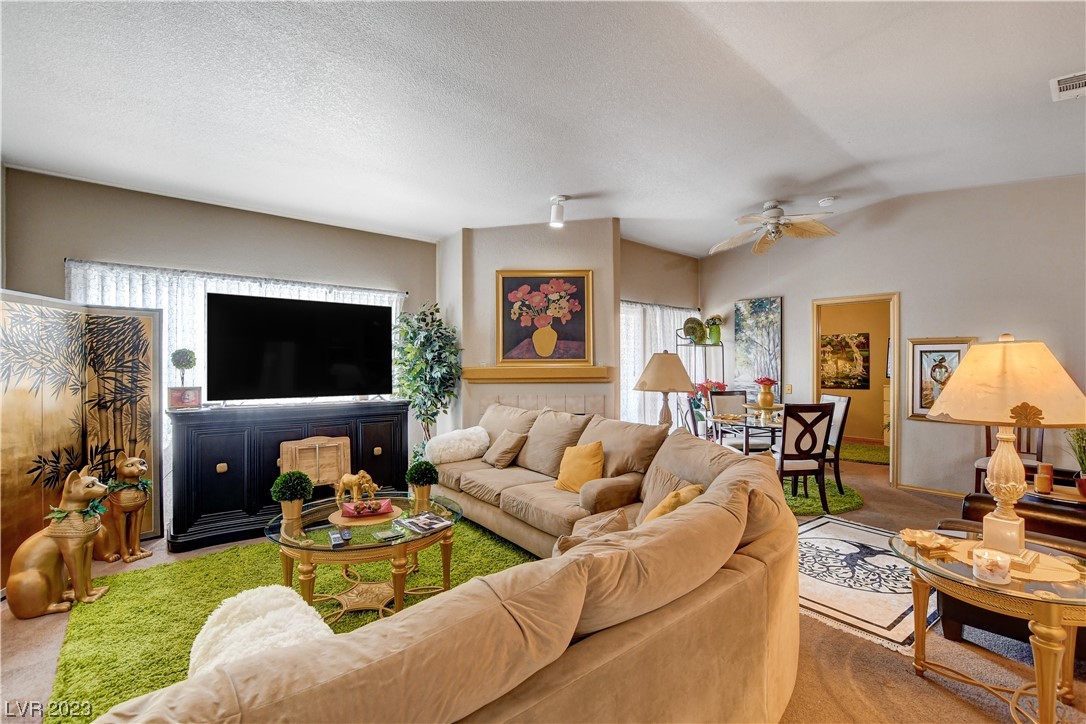 8725 West Flamingo Road, Unit 207 Las Vegas, NV 89147 - Photo 5 of 40 Gallery Image 5