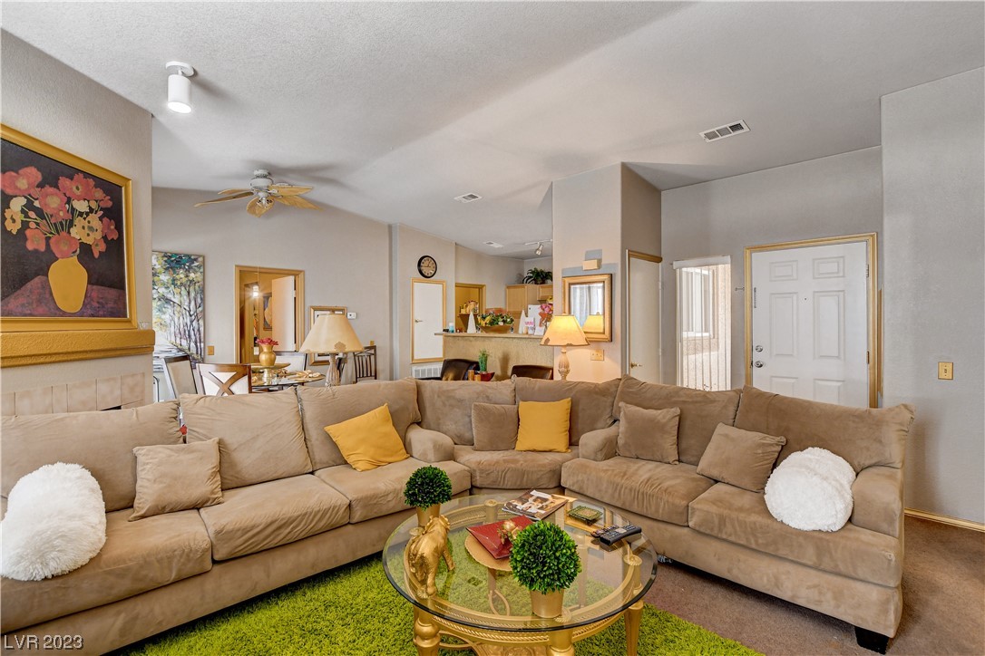 8725 West Flamingo Road, Unit 207 Las Vegas, NV 89147 - Photo 6 of 40 Gallery Image 6