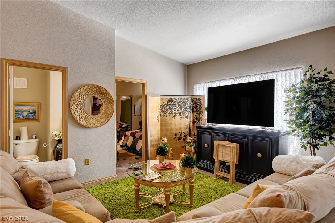8725 West Flamingo Road, Unit 207 Las Vegas, NV 89147 - Photo 7 of 40 Gallery Image 7