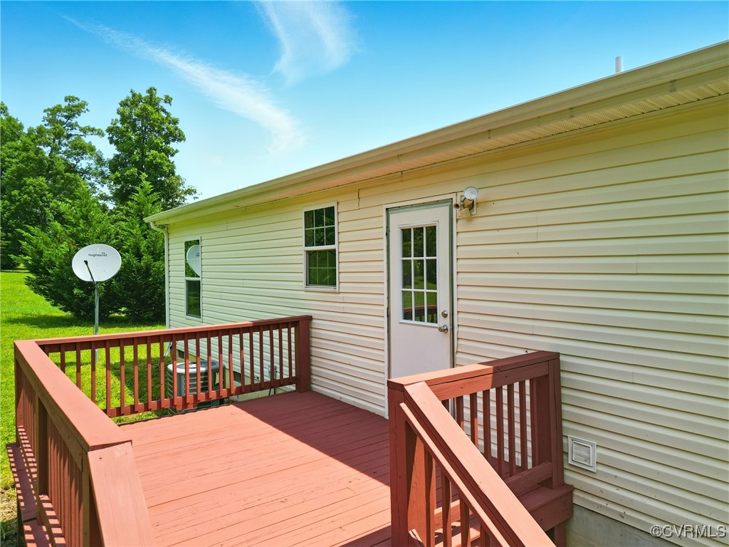 141 Sheppards Drive Farmville, VA 23901 - Photo 2 of 31 a view of barbeque grill with wooden fence