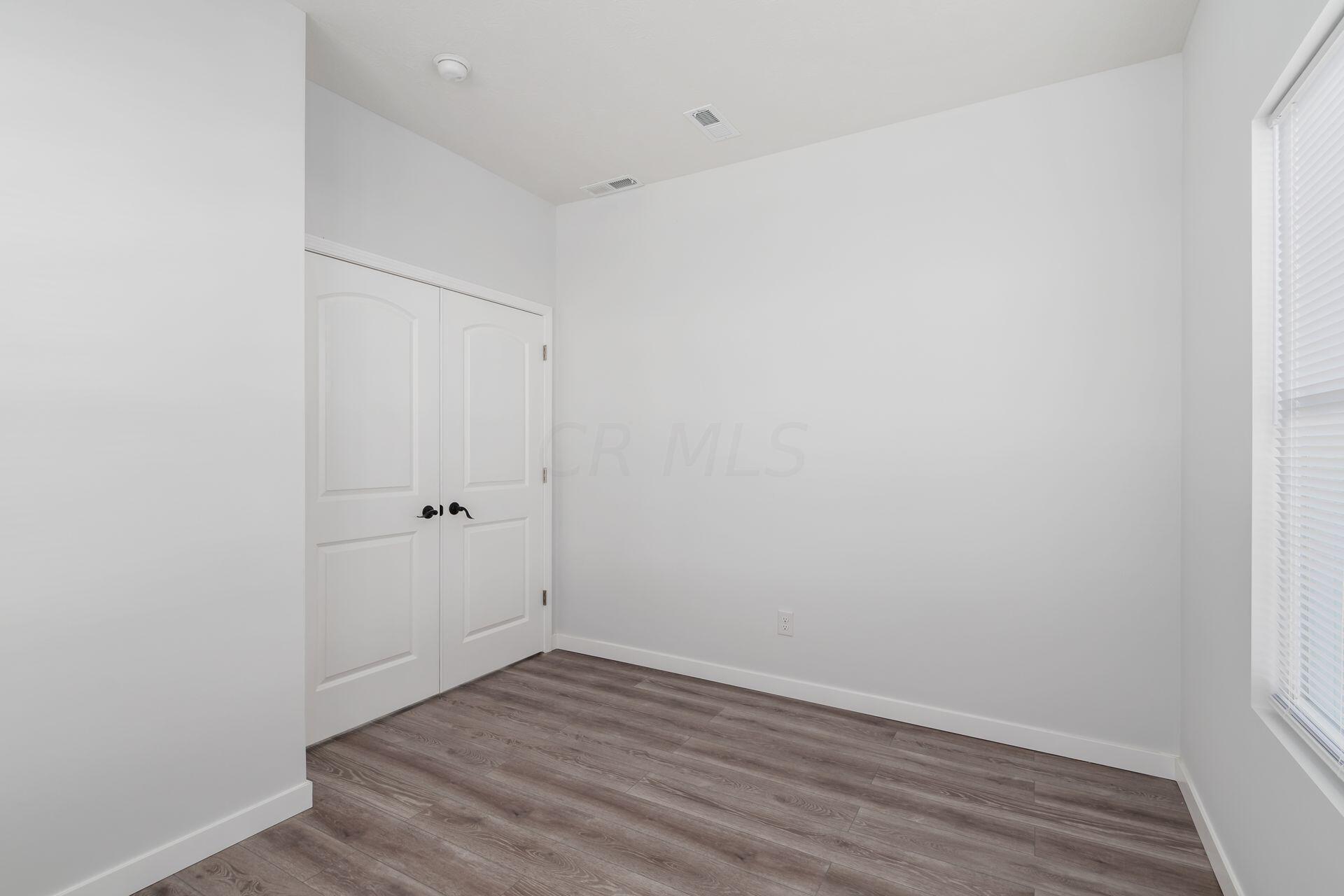 3299 Fontaine Road Columbus, OH 43232 - Photo 7 of 57 010_5a06e962_g fontaine rd-10