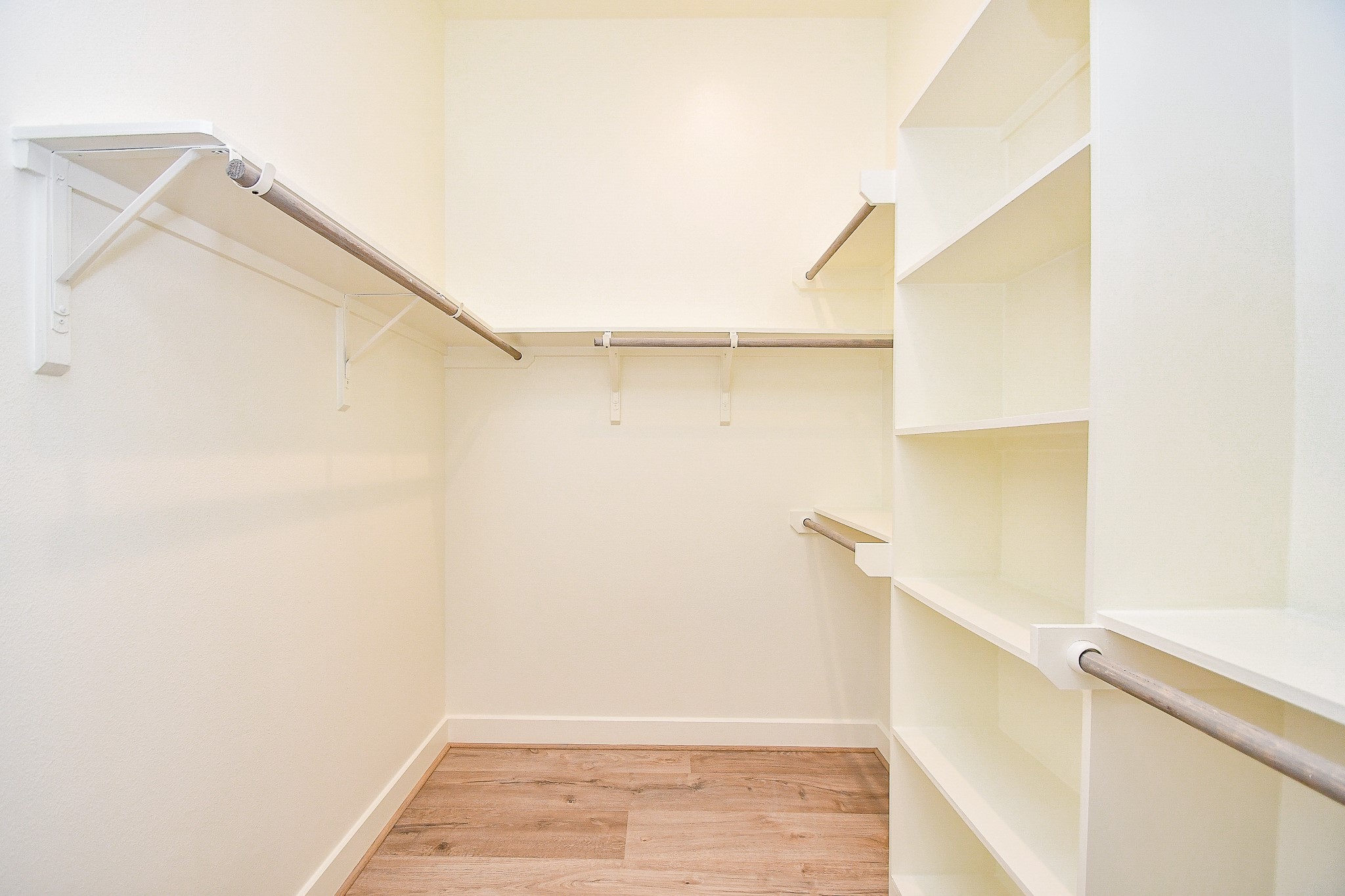 2307 Warhol Way Houston, TX 77091 - Photo 24 of 31