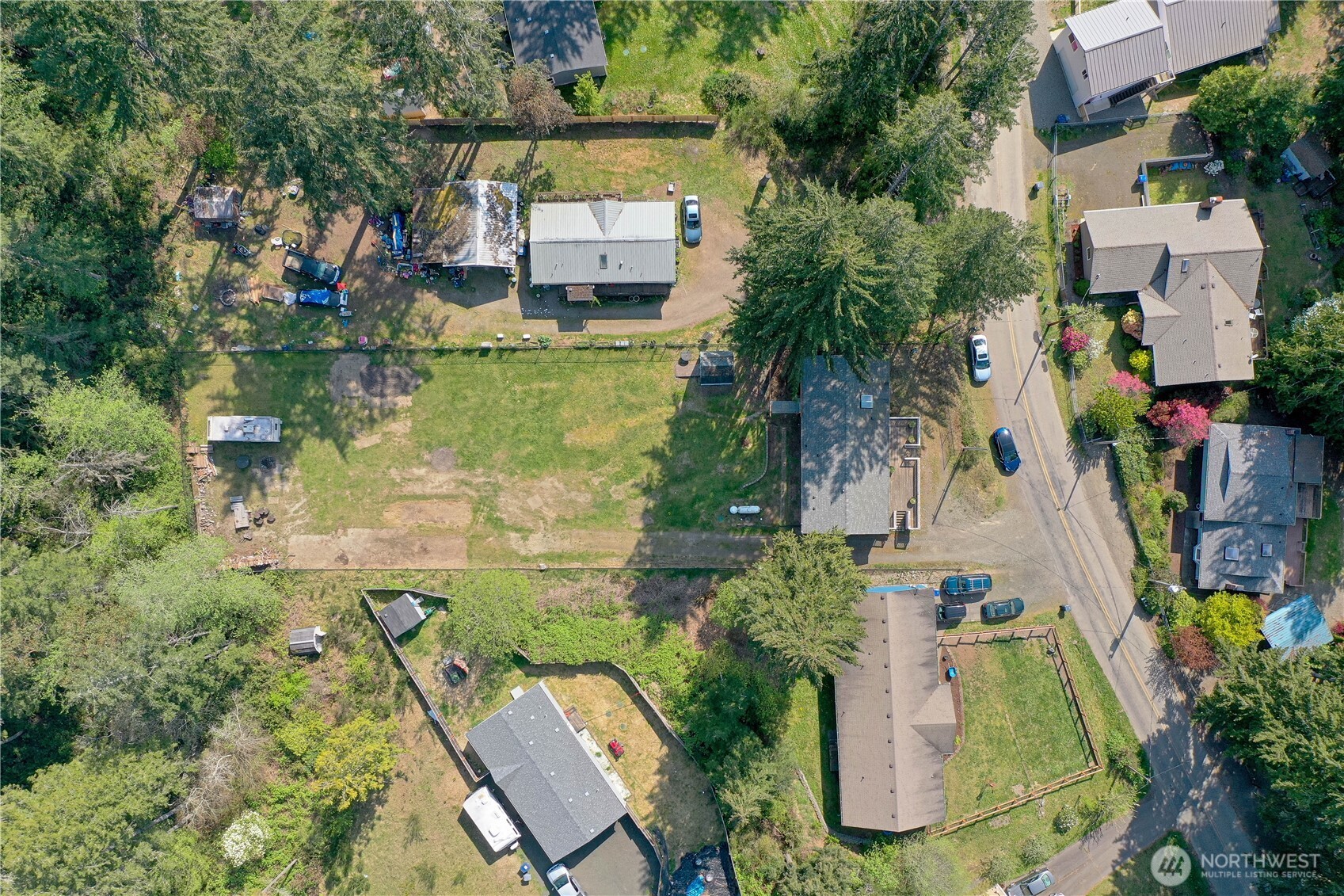 970 E Trail Belfair, WA 98528 - Photo 11 of 27