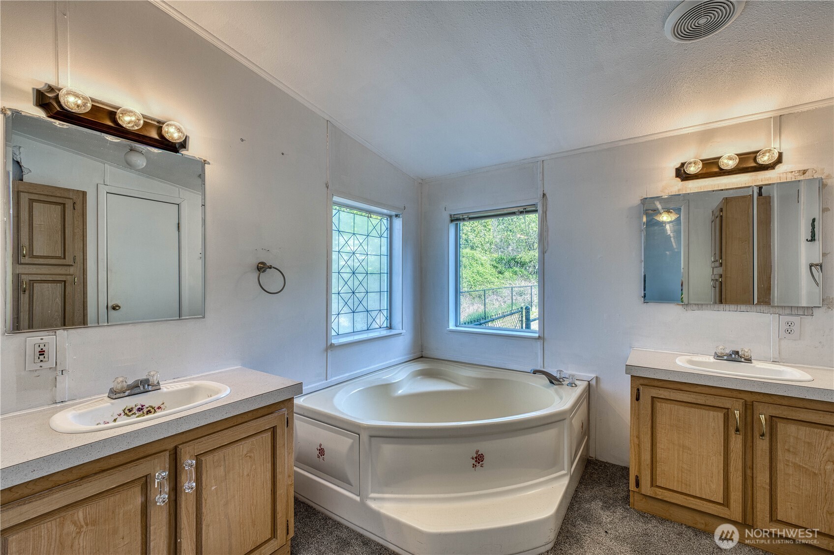 970 E Trail Belfair, WA 98528 - Photo 20 of 27