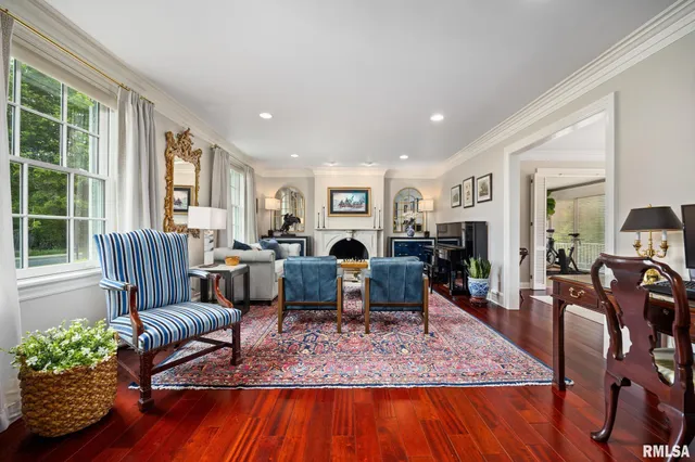 $895,000 | 4407 North Grandview Drive, Peoria Heights, IL 61616