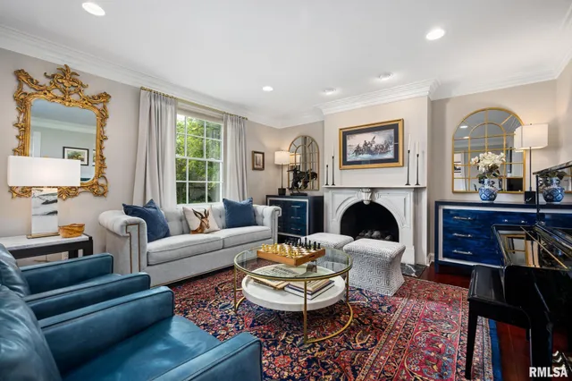 $895,000 | 4407 North Grandview Drive, Peoria Heights, IL 61616