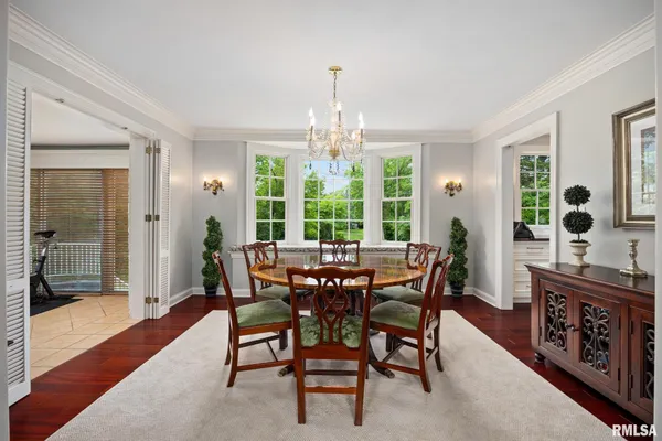 $849,500 | 4407 North Grandview Drive, Peoria Heights, IL 61616