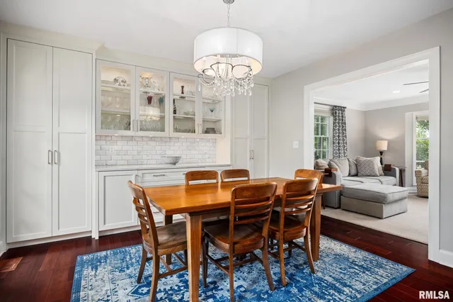 $895,000 | 4407 North Grandview Drive, Peoria Heights, IL 61616