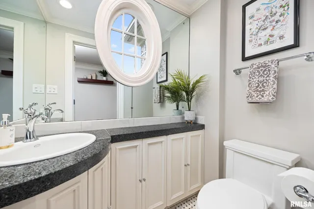 $895,000 | 4407 North Grandview Drive, Peoria Heights, IL 61616