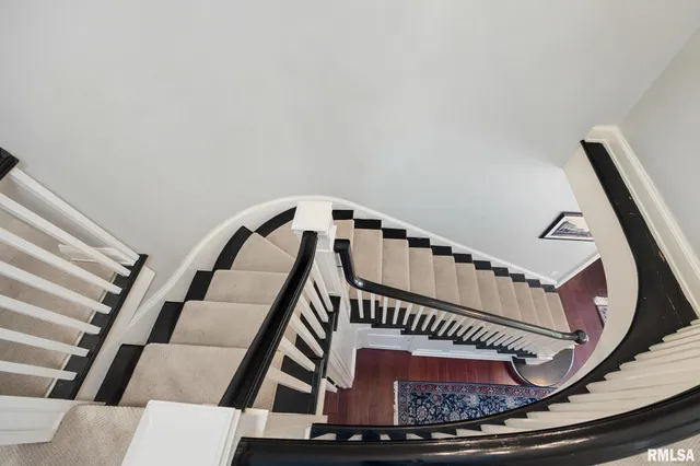 $895,000 | 4407 North Grandview Drive, Peoria Heights, IL 61616