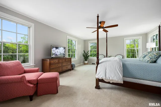 $895,000 | 4407 North Grandview Drive, Peoria Heights, IL 61616