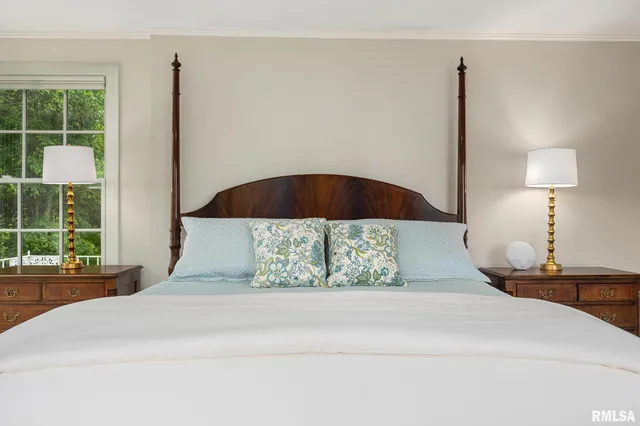 $895,000 | 4407 North Grandview Drive, Peoria Heights, IL 61616