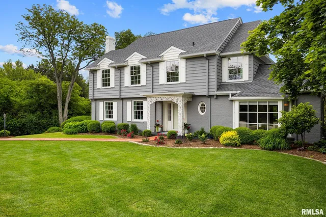 $895,000 | 4407 North Grandview Drive, Peoria Heights, IL 61616