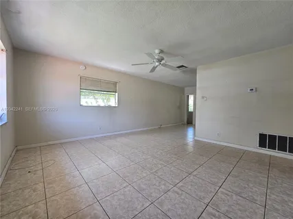 $194,999 | 4717 Northwest 50th Street, Tamarac, FL 33319