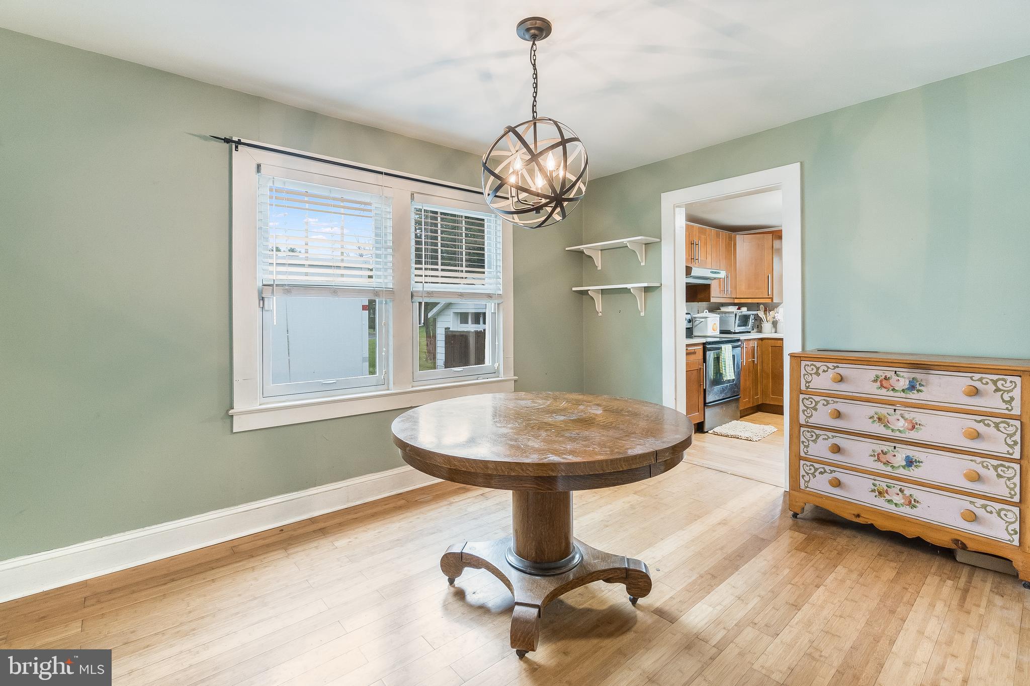 9324 Burke Road Burke, VA 22015 - Photo 14 of 32 Gallery Image 14