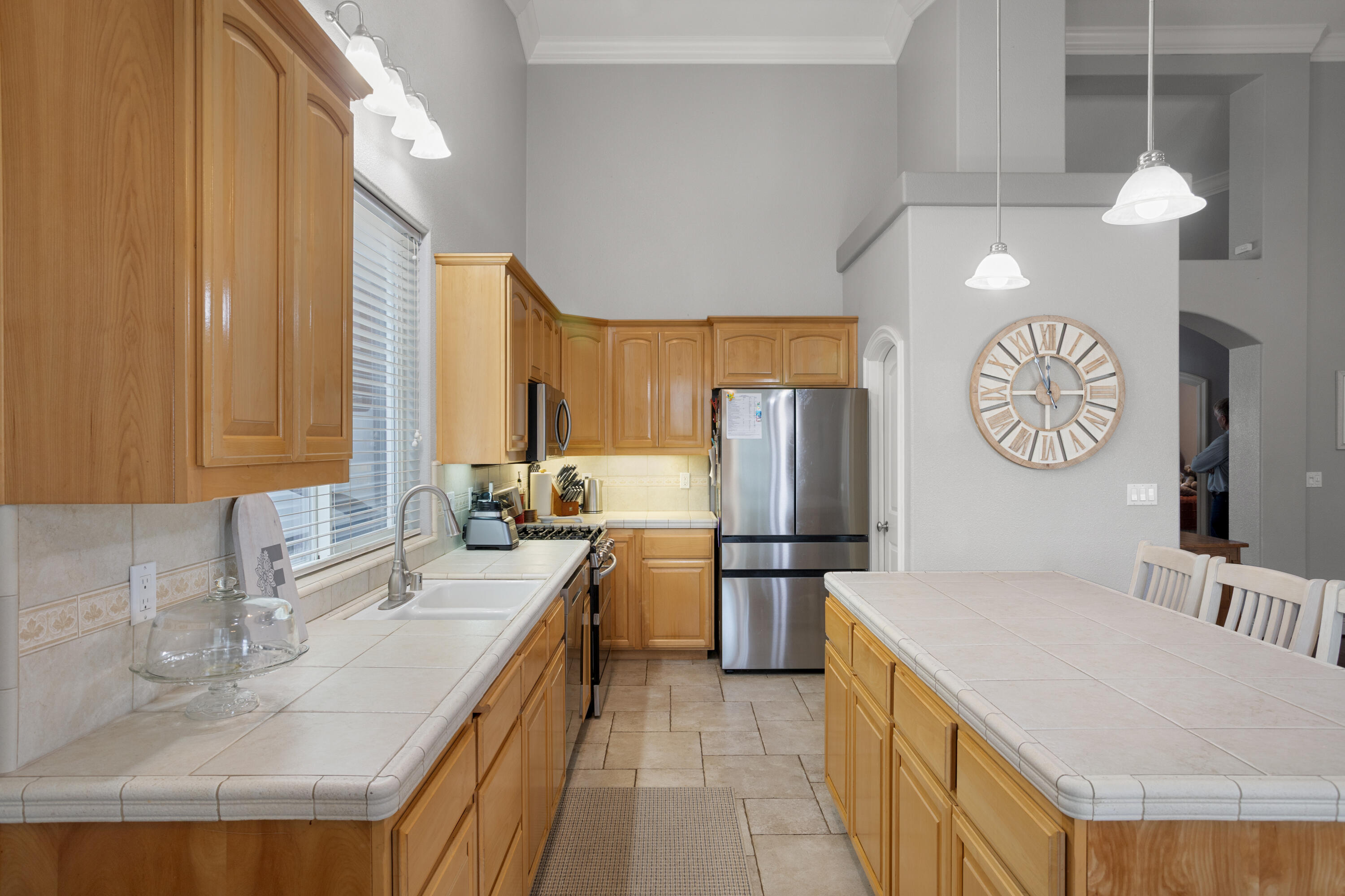 2182 Cadjew Street Redding, CA 96003 - Photo 9 of 22 Interior06