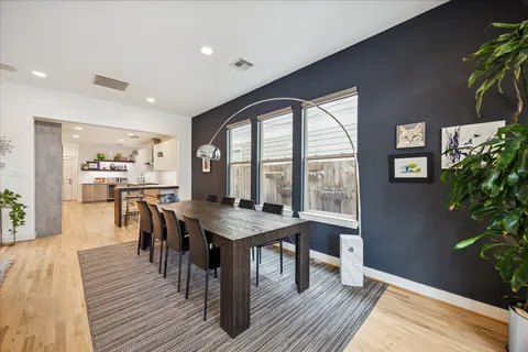 $1,050,000 | 925 Waverly Street, Unit B, Houston, TX 77008