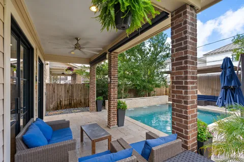 $1,050,000 | 925 Waverly Street, Unit B, Houston, TX 77008