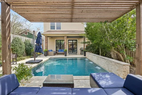 $1,050,000 | 925 Waverly Street, Unit B, Houston, TX 77008