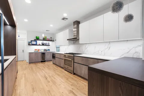 $1,050,000 | 925 Waverly Street, Unit B, Houston, TX 77008