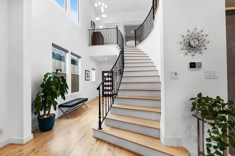 $1,050,000 | 925 Waverly Street, Unit B, Houston, TX 77008