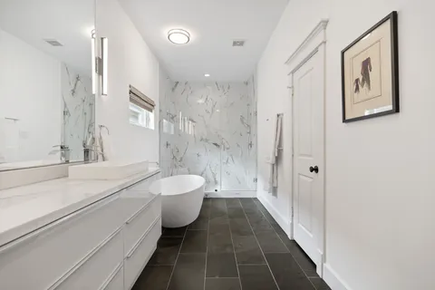 $1,050,000 | 925 Waverly Street, Unit B, Houston, TX 77008