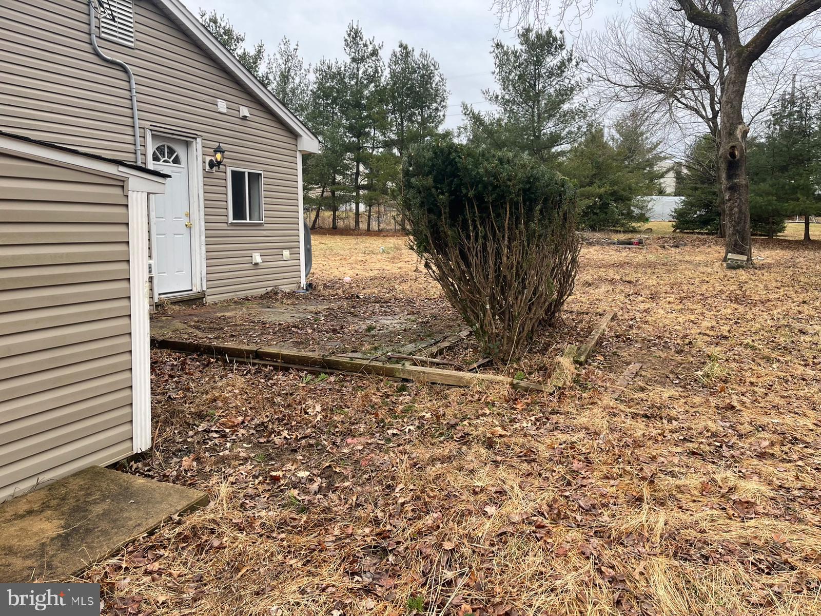 11 Diverty Road Pennington, NJ 08534 - Photo 6 of 31