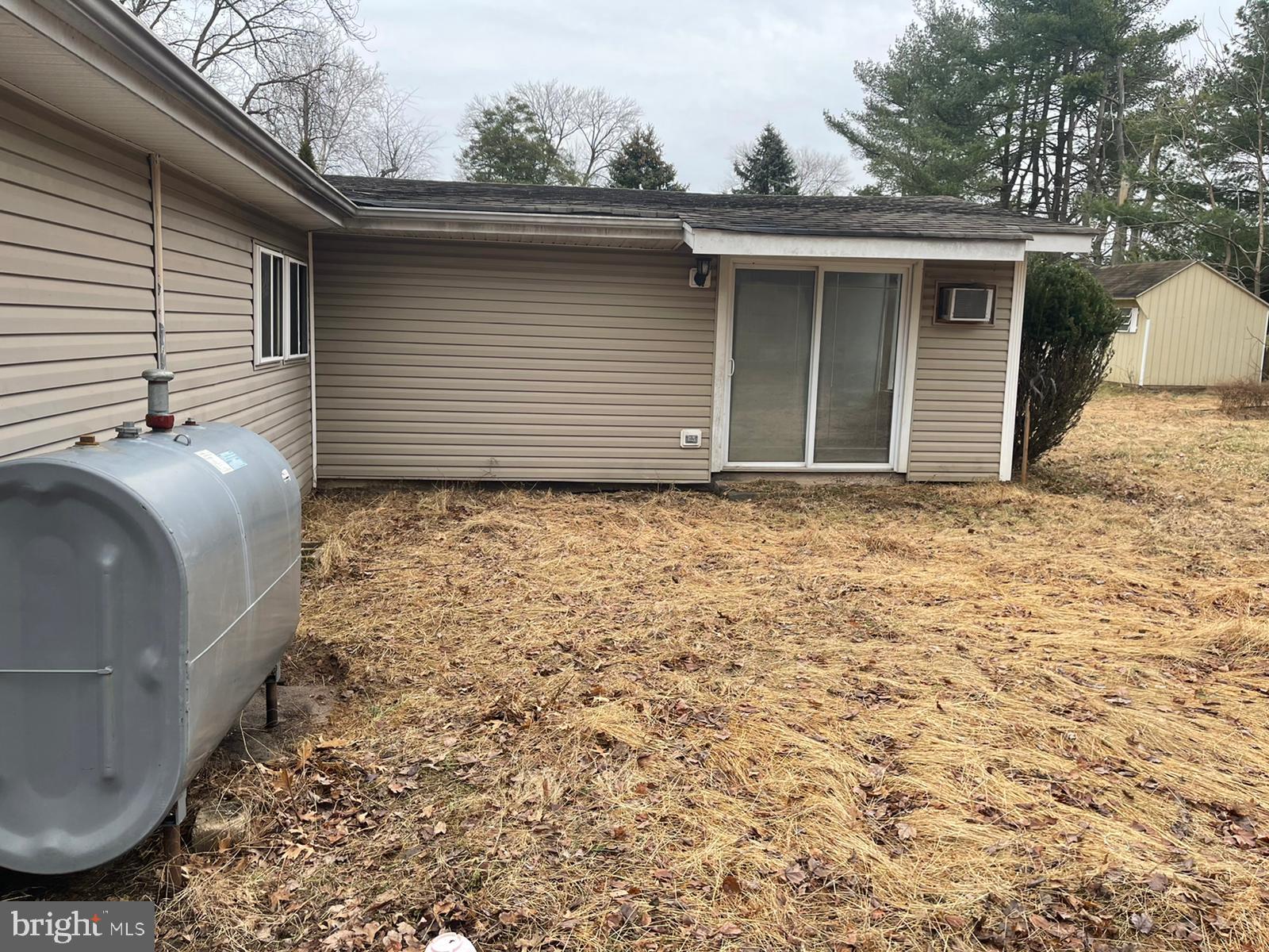 11 Diverty Road Pennington, NJ 08534 - Photo 8 of 31