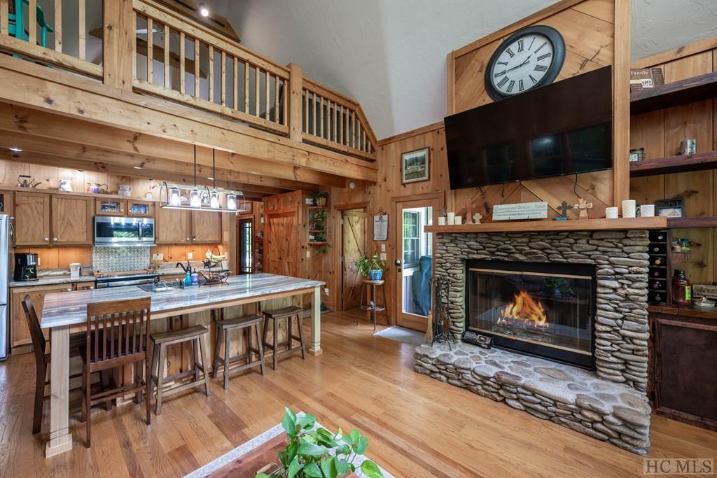 899 Boiling Springs Road Sapphire, NC 28774 - Photo 15 of 59 Gallery Image 15