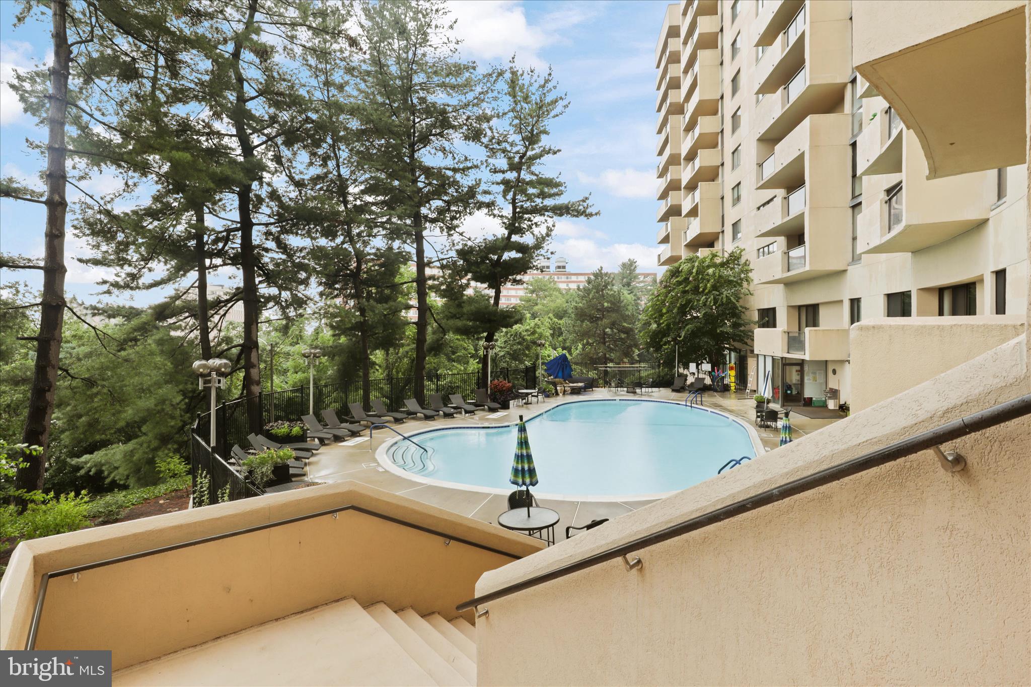 1101 South Arlington Ridge Road, Unit 201 Arlington, VA 22202 - Photo 25 of 44