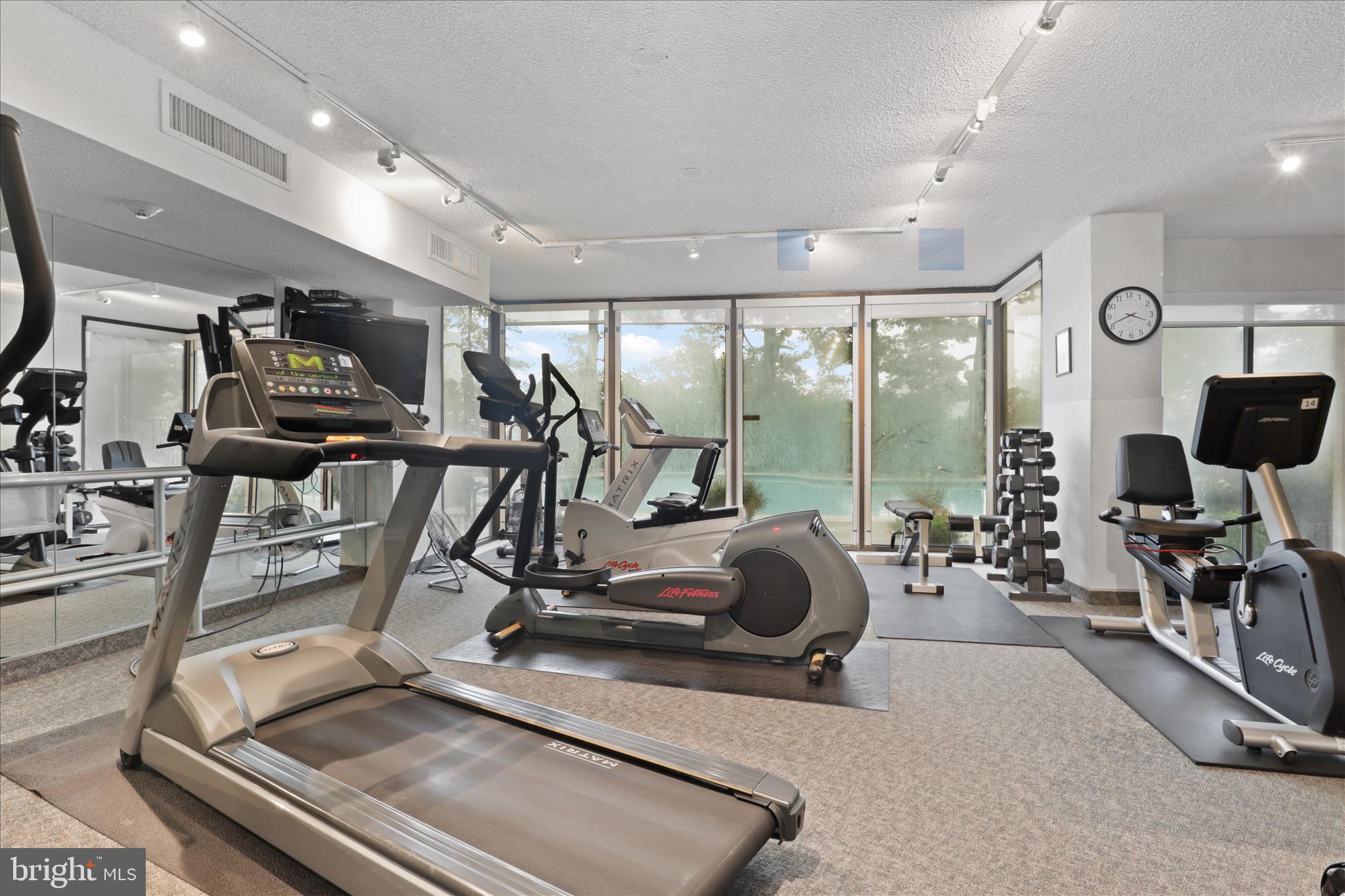 1101 South Arlington Ridge Road, Unit 201 Arlington, VA 22202 - Photo 29 of 44